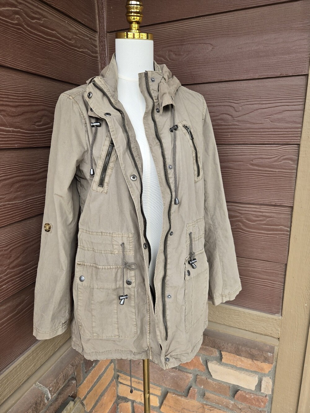 LEVI STRAUSS Taupe Utility Anorak Jacket with Hood – Women’s Medium